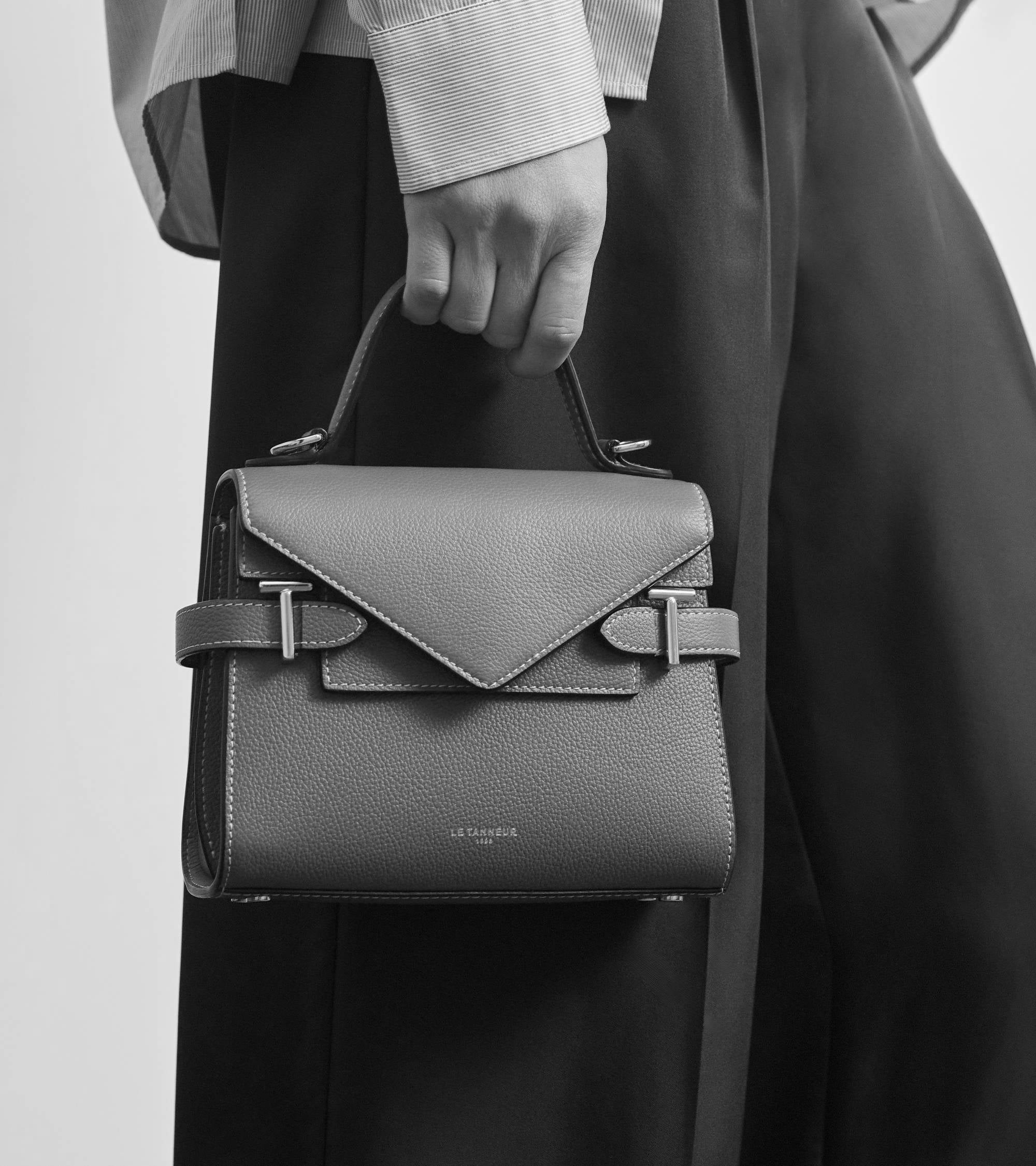 Petit sac à main double rabat Emilie en cuir grainé