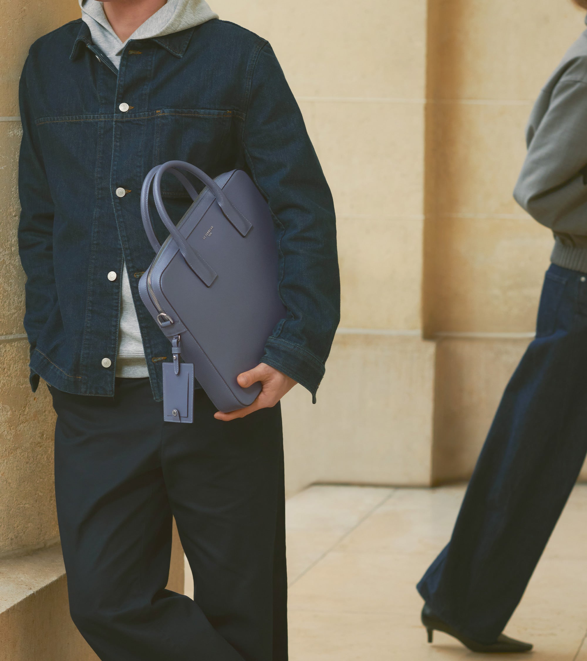 Porte document slim 14" Emile en cuir signature T