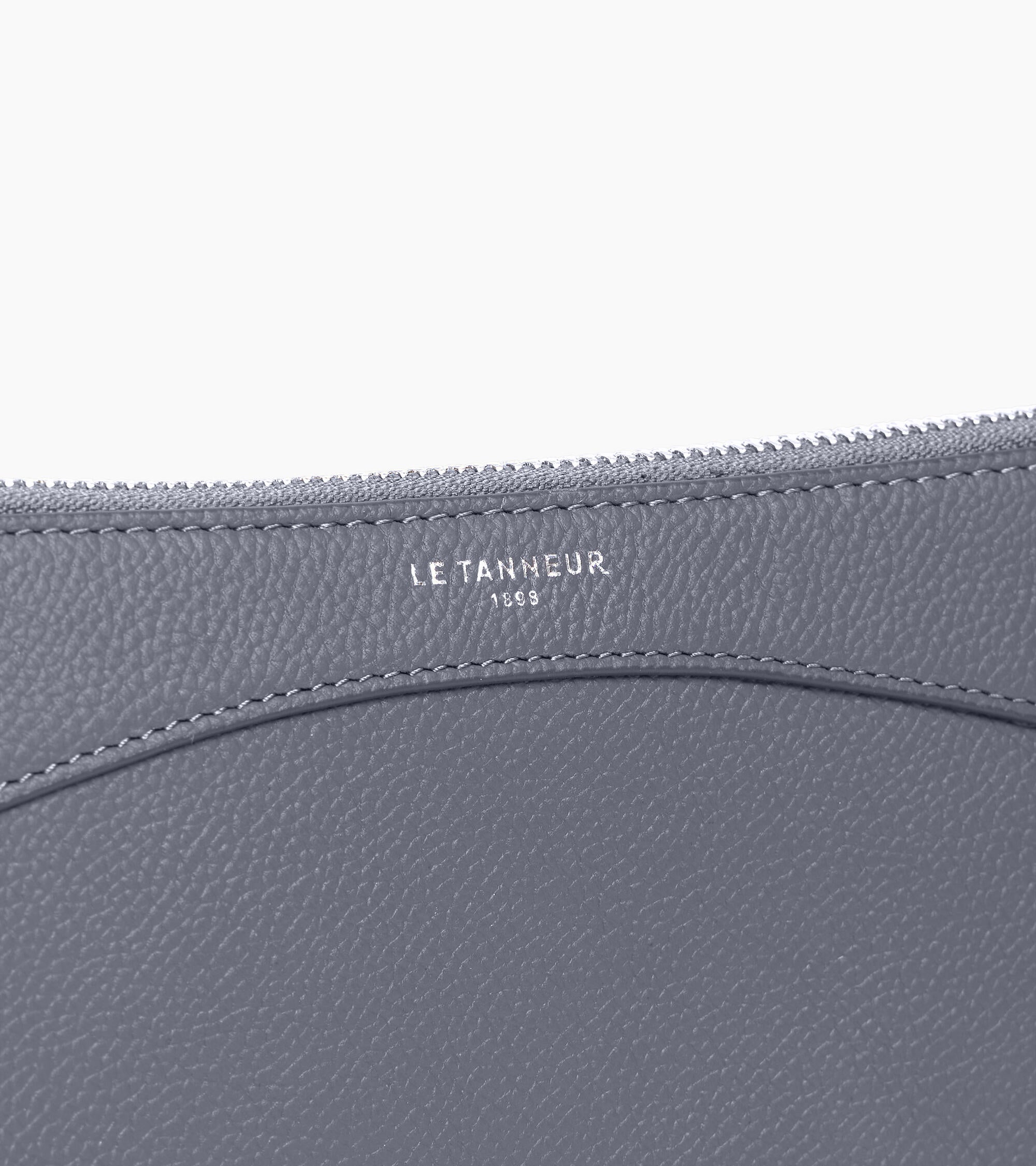 Pochette zippée en cuir grainé