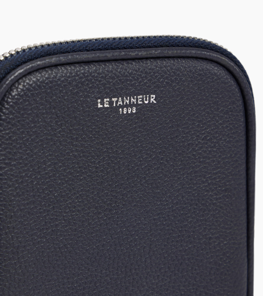 Phone case in grained leather