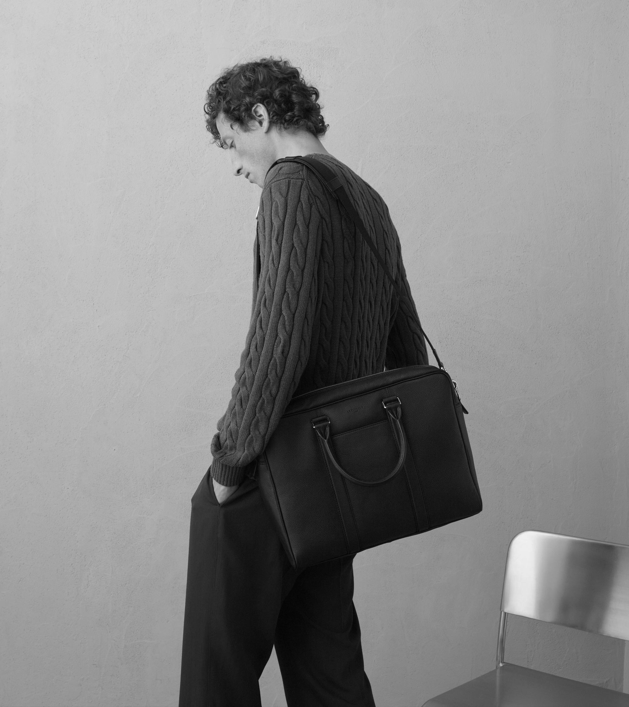 Porte documents 15" Charles en cuir grainé moyen modèle