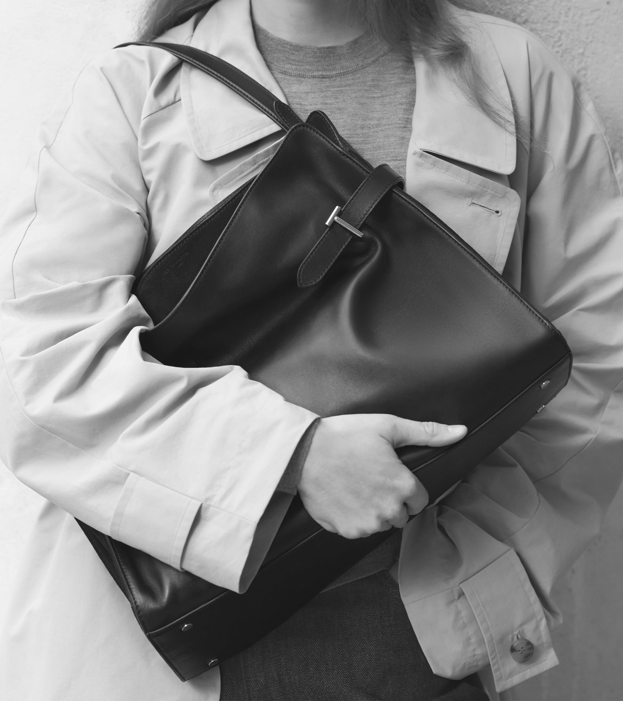 Sac porté épaule modèle maxi Emie en cuir lisse et nubuck