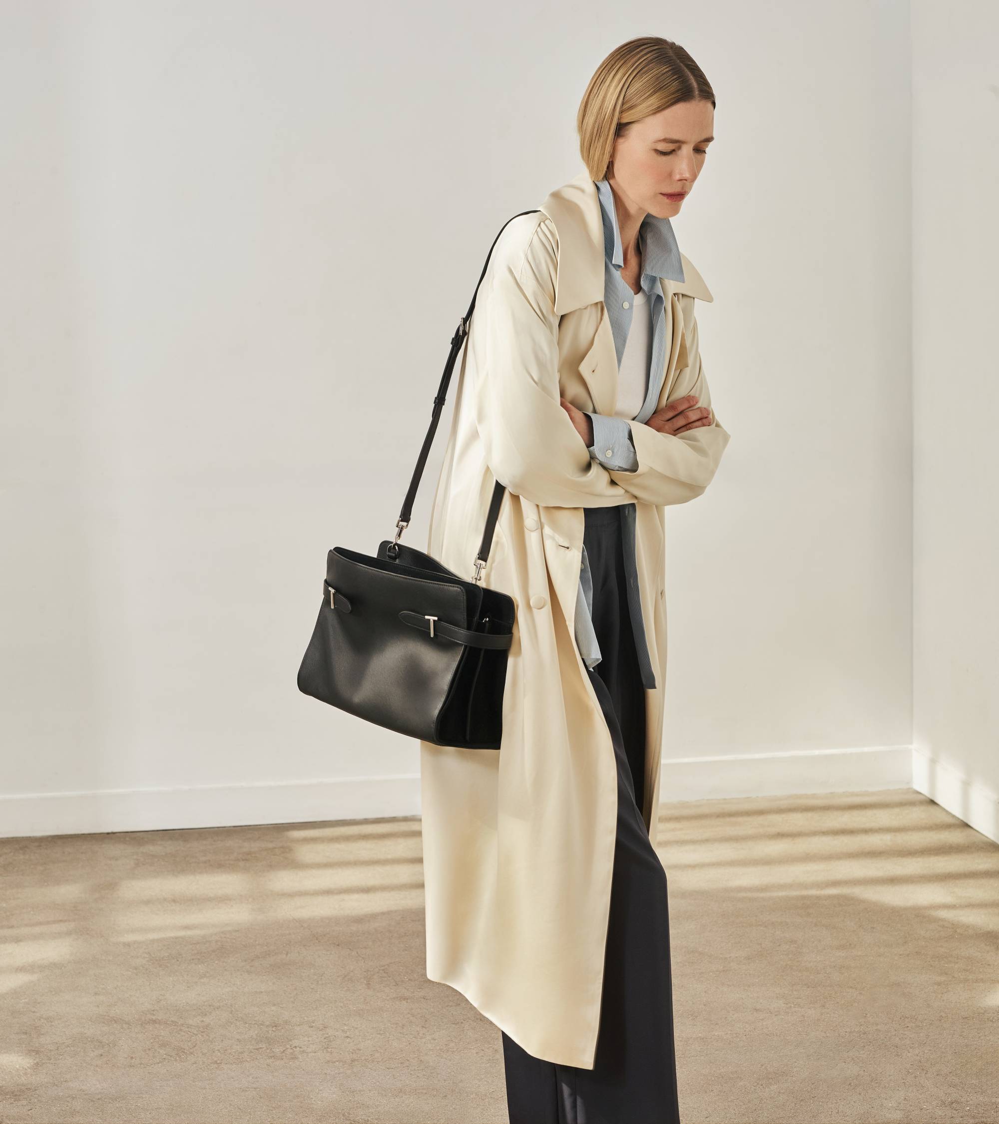 Sac porté épaule grand modèle Emie en cuir lisse et nubuck