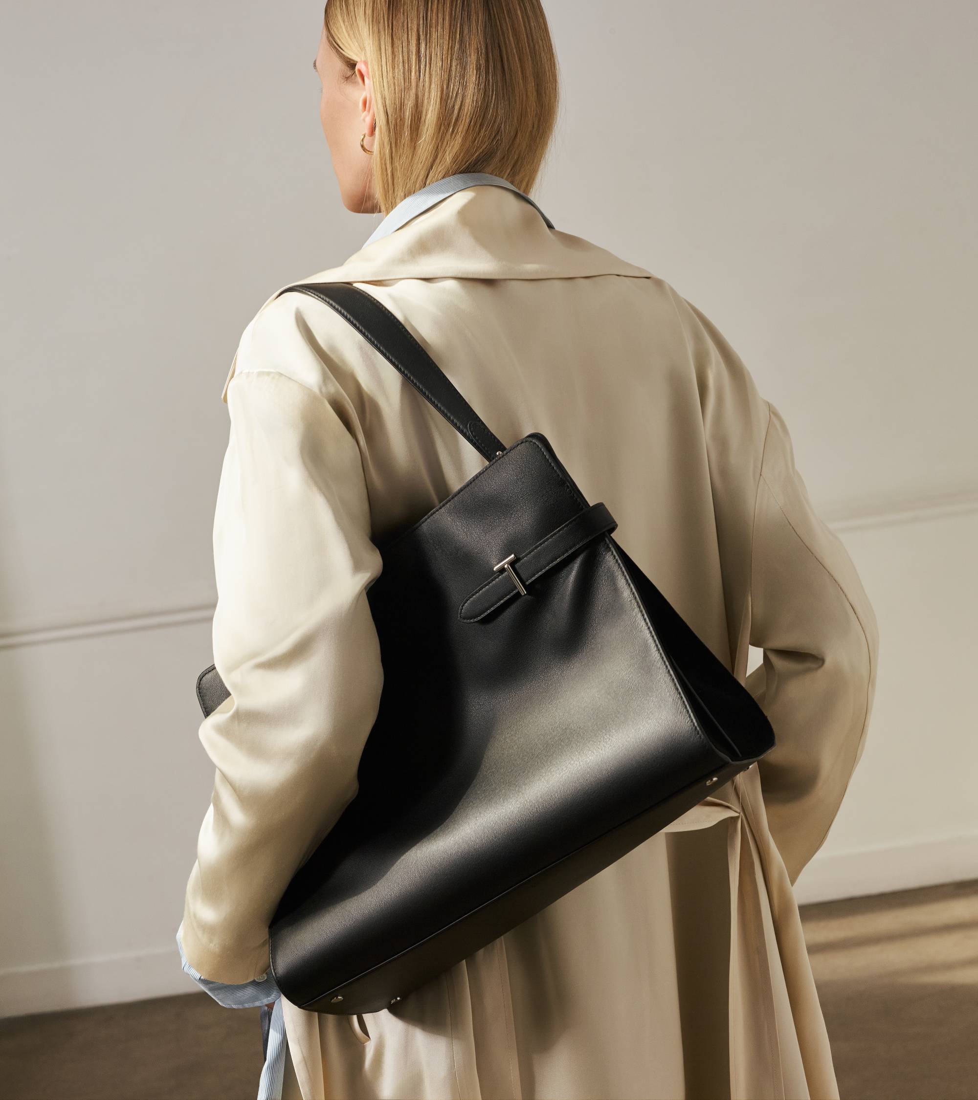 Sac porté épaule modèle maxi Emie en cuir lisse et nubuck