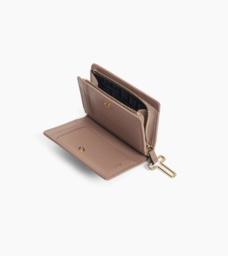 Juliette small purse in grained leather