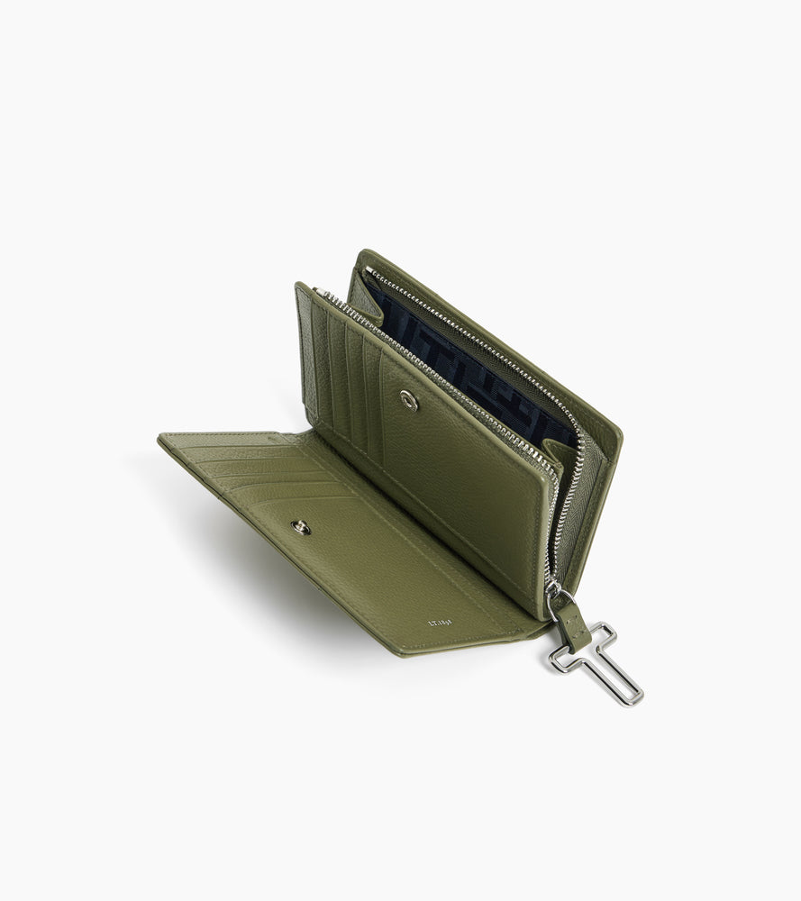 Juliette medium wallet in grained leather