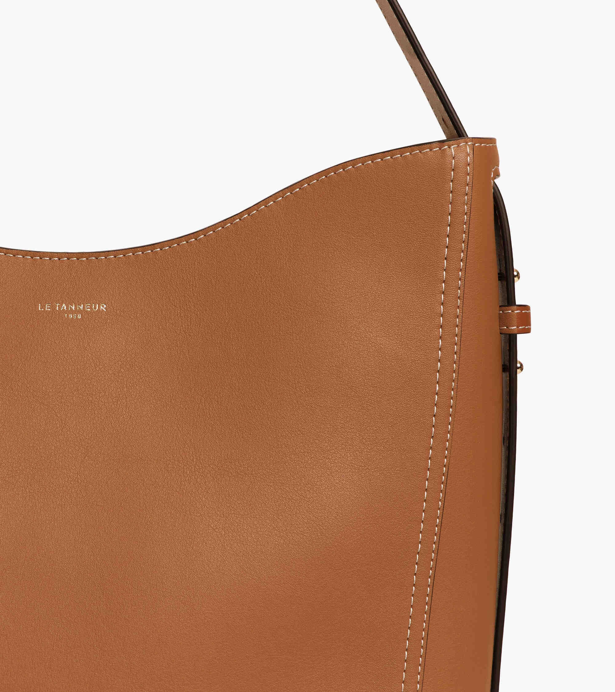 Sac hobo moyen modèle Céleste en cuir lisse