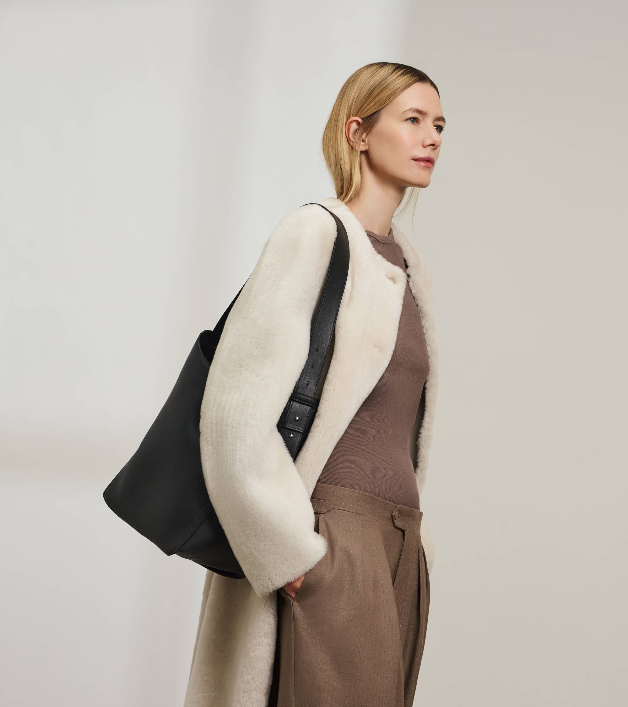 Sac hobo moyen modèle Céleste en cuir lisse
