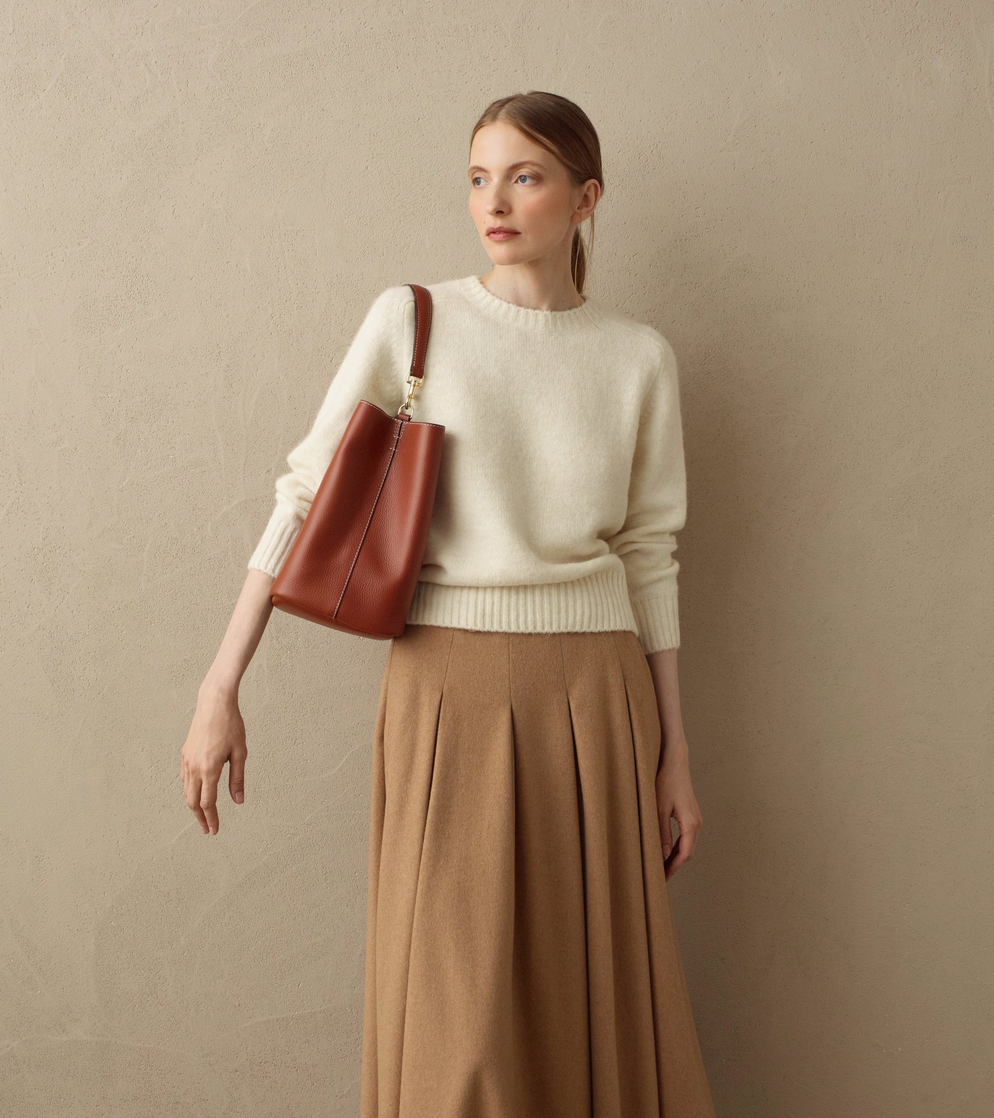 Grand sac seau Louise en cuir grainé