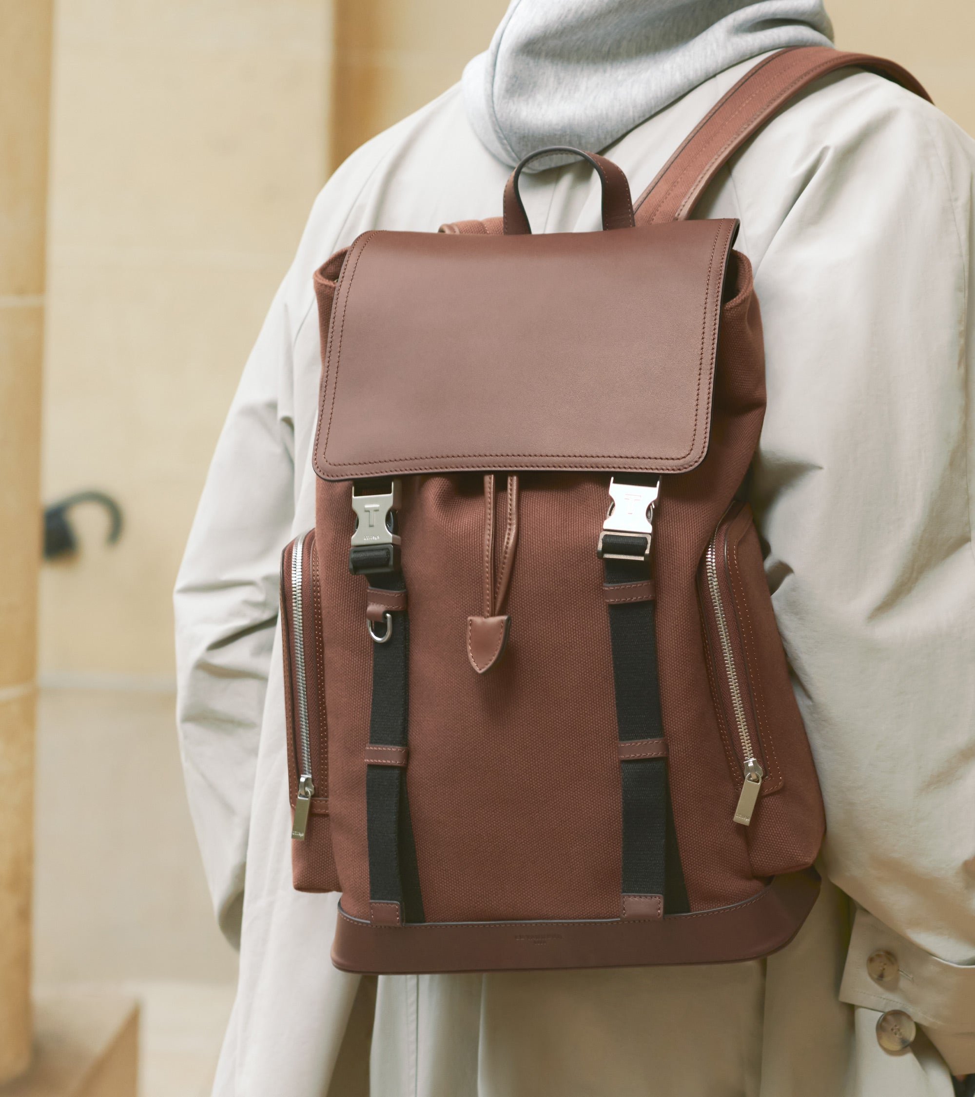 Sac à dos à rabat Maurice en toile coton et cuir lisse