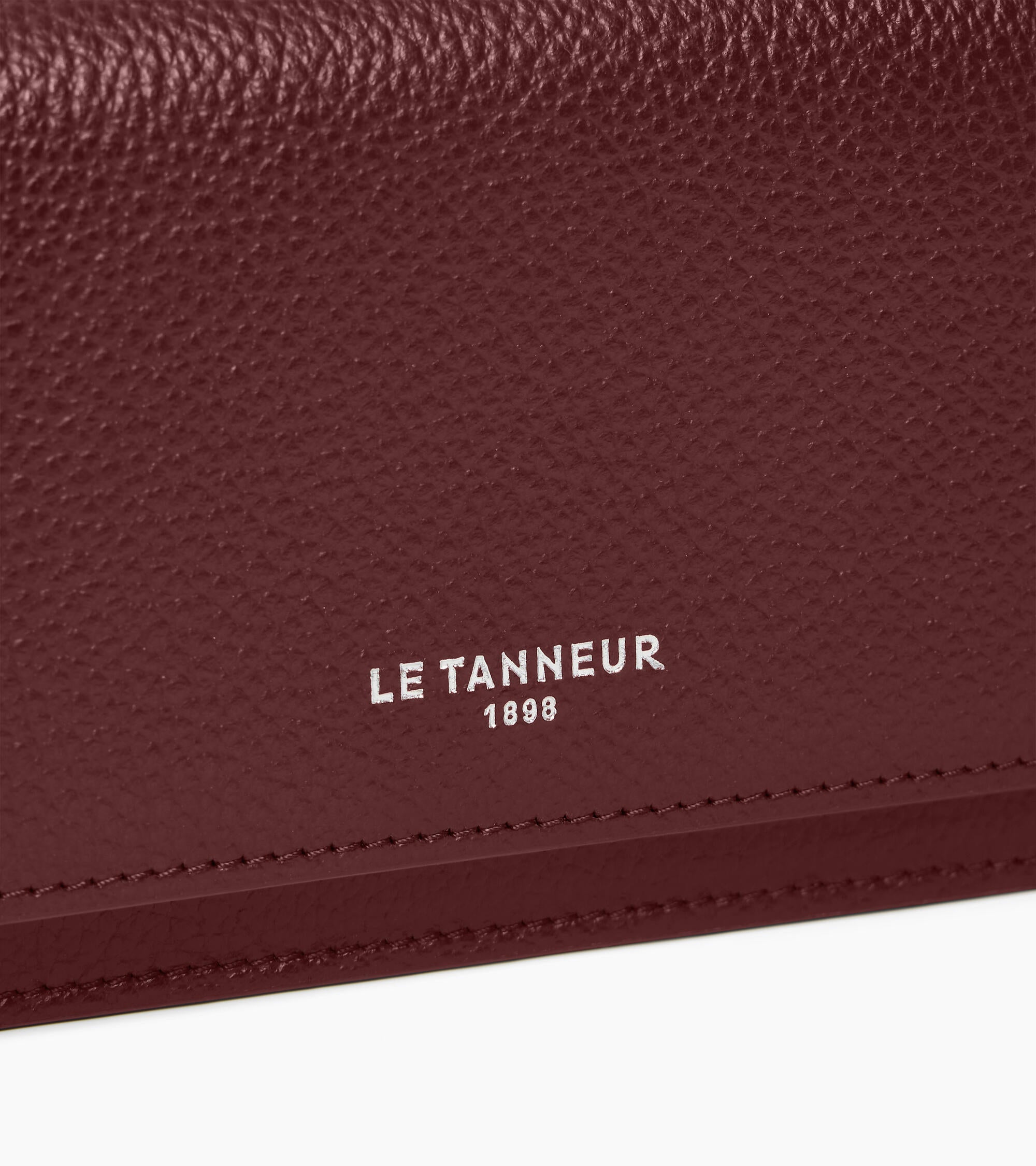 Porte cartes à rabat moyen modèle Louison en cuir grainé